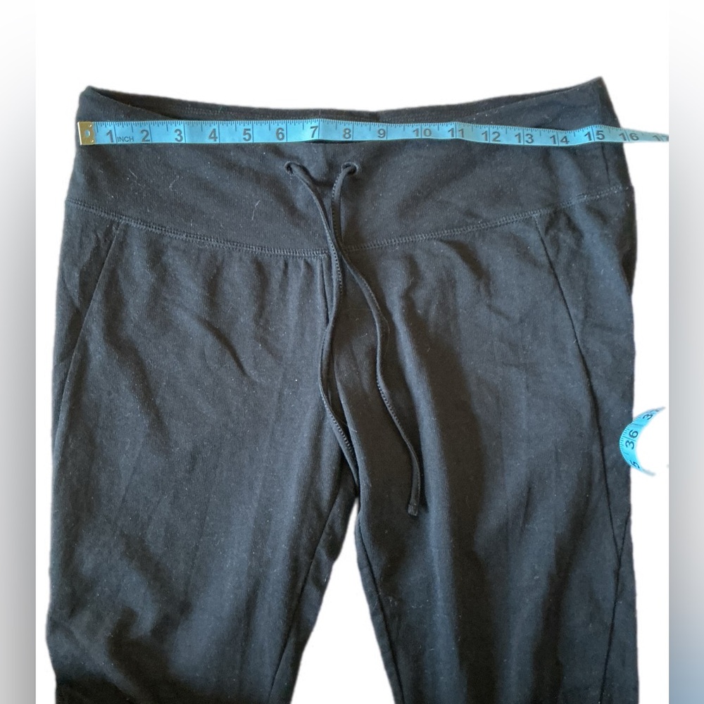 Zella black capri yoga pants medium - Picture 3 of 10
